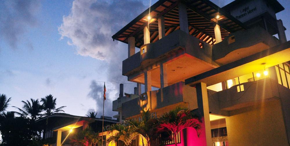 Oyo 290 Night Station Hotel Panadura Zewnętrze zdjęcie